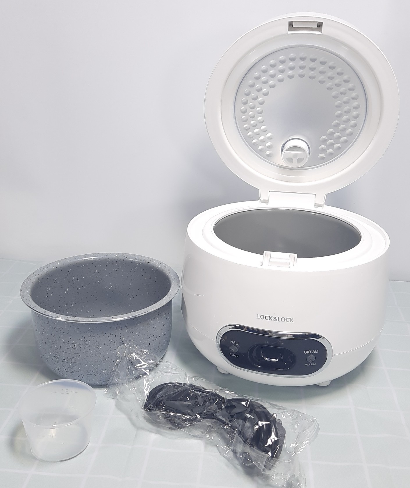 Nồi cơm điện Lock & Lock 0.8L màu trắng EJR426WHT, Hàng chính hãng, công suất 250W, lòng nồi phủ lớp chống dính-JoyMall