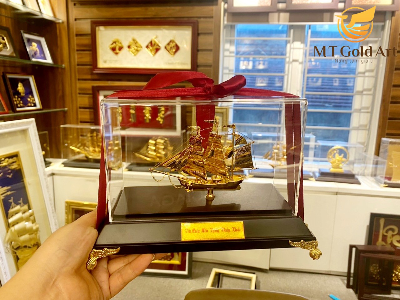 Mô hình thuyền buồm mạ vàng MT Gold Art sze s- hàng chính hãng, quà tặng danh cho sếp, khách hàng, đối tác