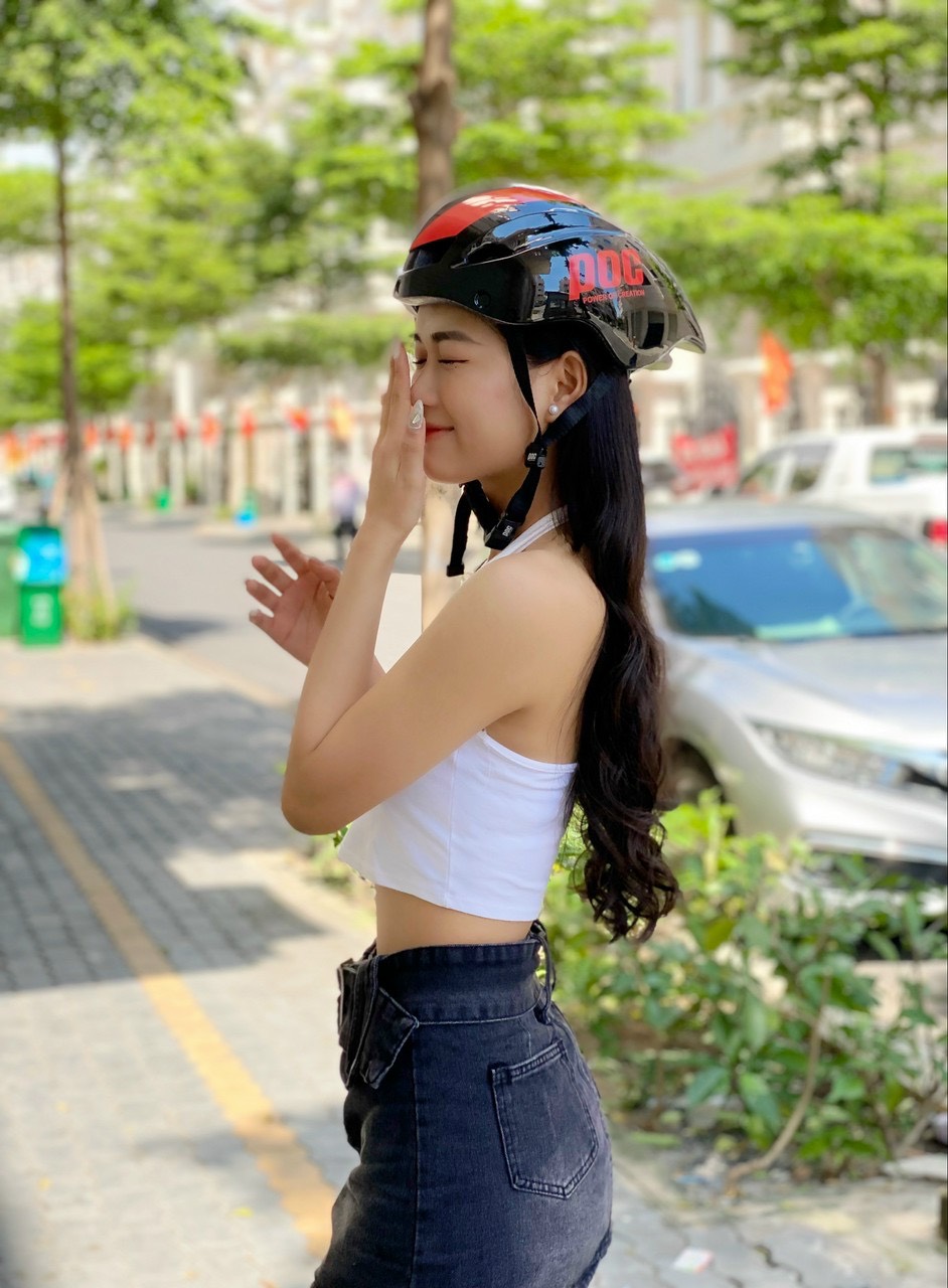 (Chính Hãng) Nón POC P01 mẫu mới khóa nam châm, tặng bộ lót, túi đựng nón