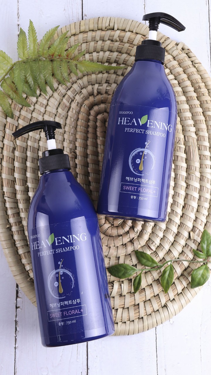Combo 1 dầu gội dưỡng chất suôn mượt Heavening 750ml + 1 Khăn tắm tạo bọt Whip