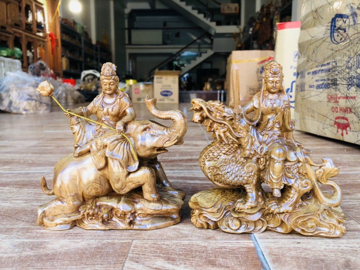 Cặp tượng văn thù _ phổ hiền bồ tát bằng gỗ bách xanh thơm nức kt 15×14×6cm