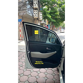 RÈM CHE NẮNG NAM CHÂM CHO XE KIA RONDO. 