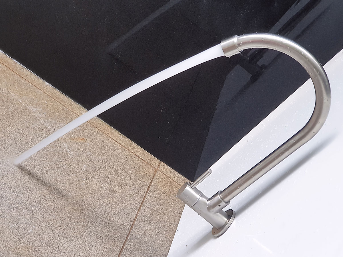 Vòi rửa chén lạnh âm tường Inox SUS 304 Eurolife EL-RC08 (Trắng vàng)