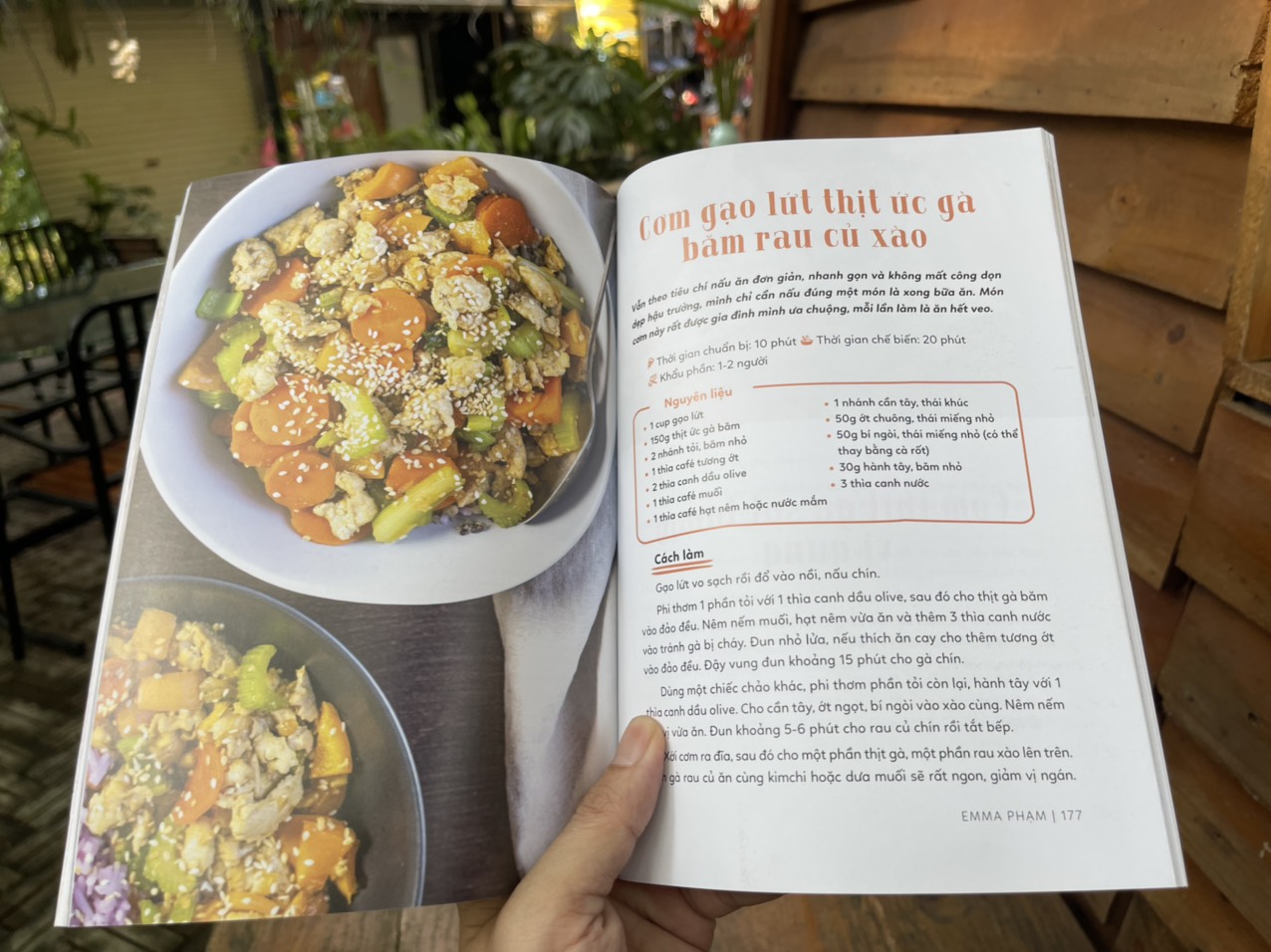 EAT CLEAN – ĂN SẠCH SỐNG KHOẺ - Emma Phạm – AZ Việt Nam - NXB Thế Giới