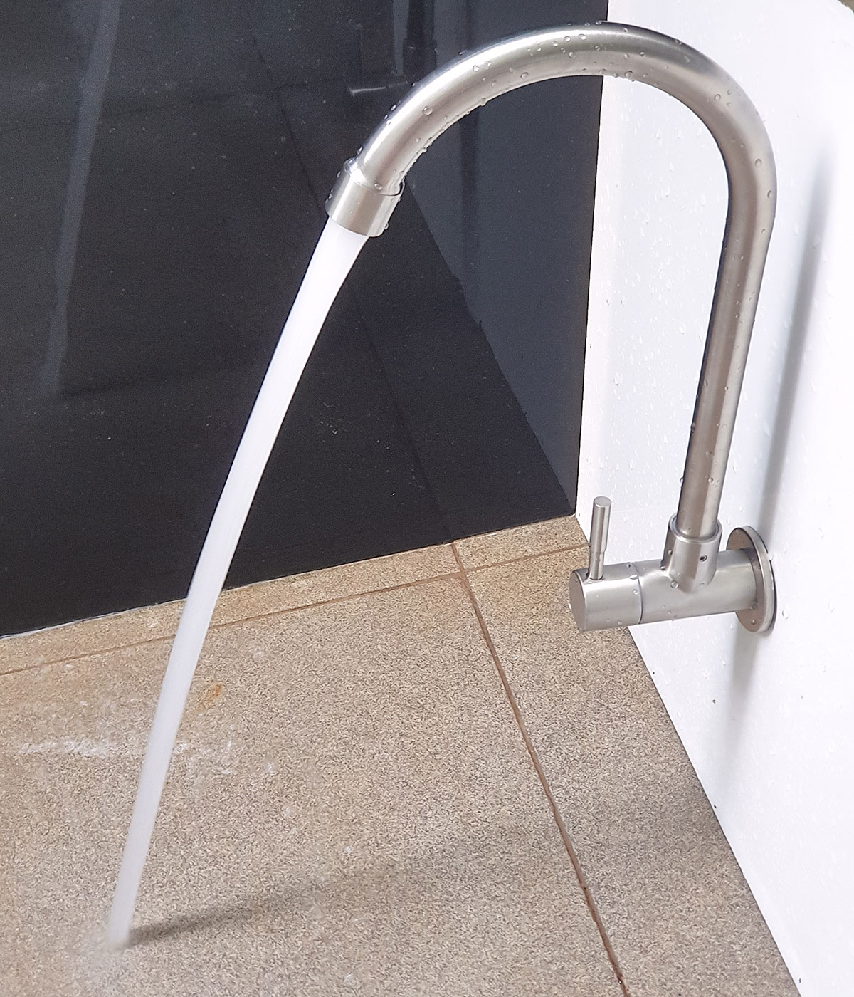 Vòi rửa chén lạnh âm tường Inox SUS 304 Eurolife EL-RC08 (Trắng vàng)
