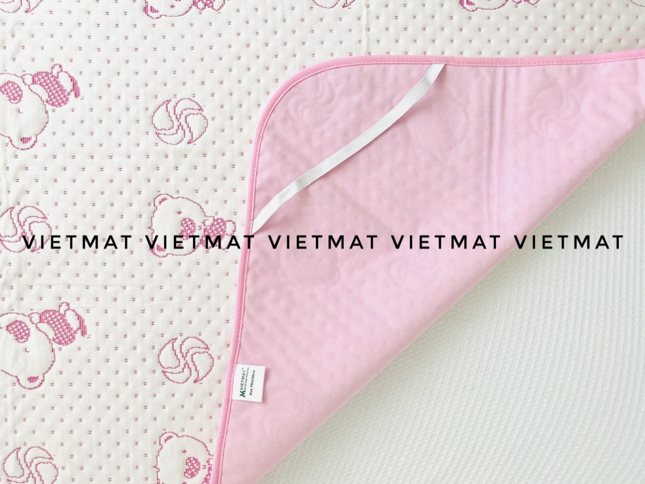 Tấm Lót Chống Thấm VIETMAT Màu Hồng (Size 70 x 100 cm)