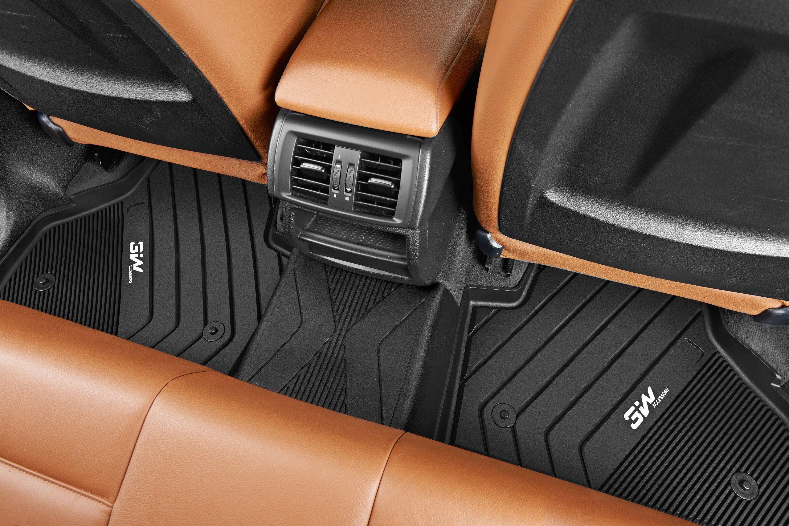 Thảm lót sàn xe ô tô BMW M3 2012- đến nay nhãn hiệu Macsim 3W - chất liệu nhựa TPE đúc khuôn cao cấp - màu đen