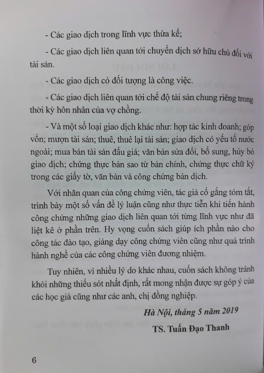 Combo: Sổ Tay Công Chứng Viên - Những Vấn Đề Cần Lưu Ý Khi Công Chứng Một Số Loại Giao Dịch Khác ( Tập 1+ 2 )