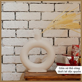Tượng gốm sứ trang trí nhà hình lọ hoa lạ mắt màu trắng DS006