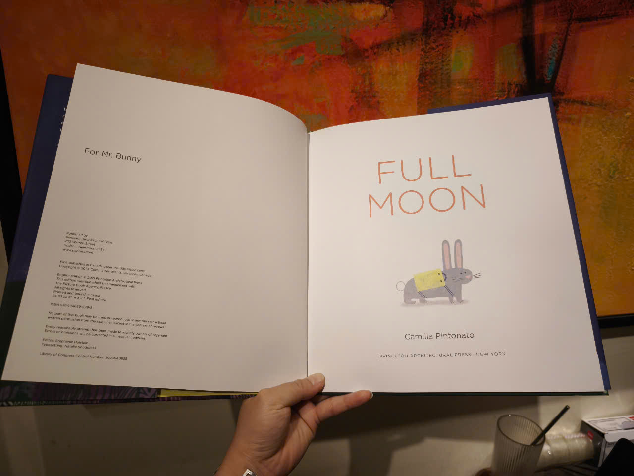 Sách - Full Moon by Camilla Pintonato - Picture Books / Childrens in English
