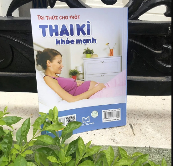 Combo Sách - Tri Thức Cho Một Thai Kì Khỏe Mạnh + Bách Khoa Thai Nghén Sinh Nở Chăm Sóc Em Bé (TB) + Bách Khoa Nuôi Dạy Trẻ Từ 0-3 (TB)