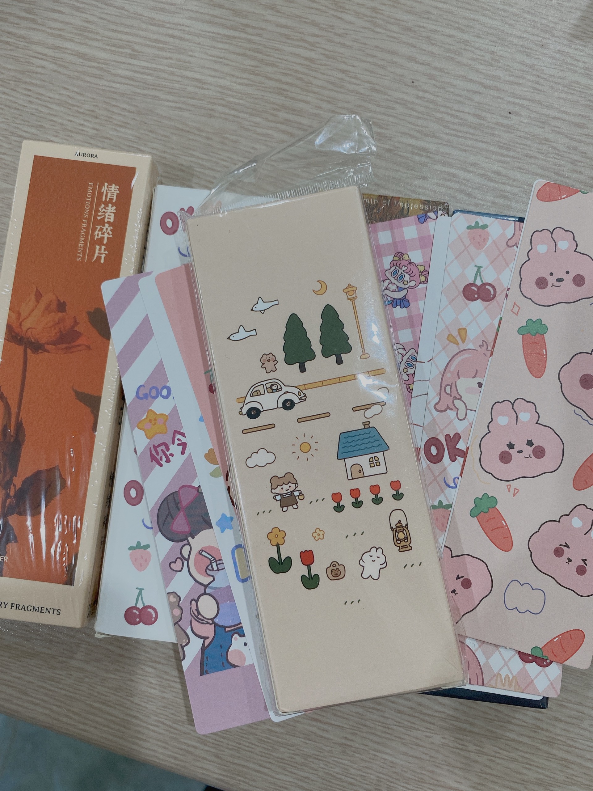 Vẽ Em Bằng Màu Nỗi Nhớ (Tặng Bookmark)