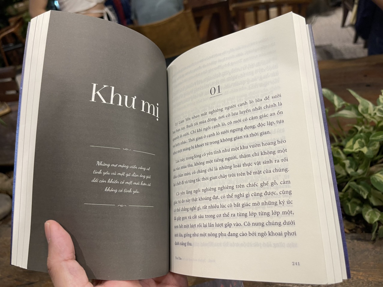 (Combo 2 cuốn) MUỐI – Sự Hồi Sinh Nơi Sâu Thẳm Vụn Vỡ & ĐAU - Sự Cứu Rỗi Nơi Tận Cùng Đau Thương - Tôn Tần – Từ Bích Diệp dịch - AZ Việt Nam - NXB Bản Thanh Niên