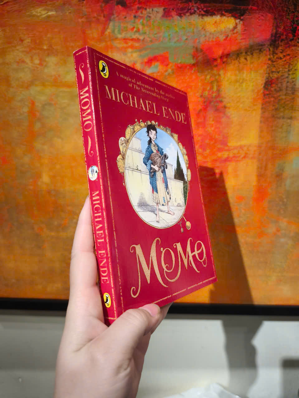 Sách - Momo by Michael Ende/Children