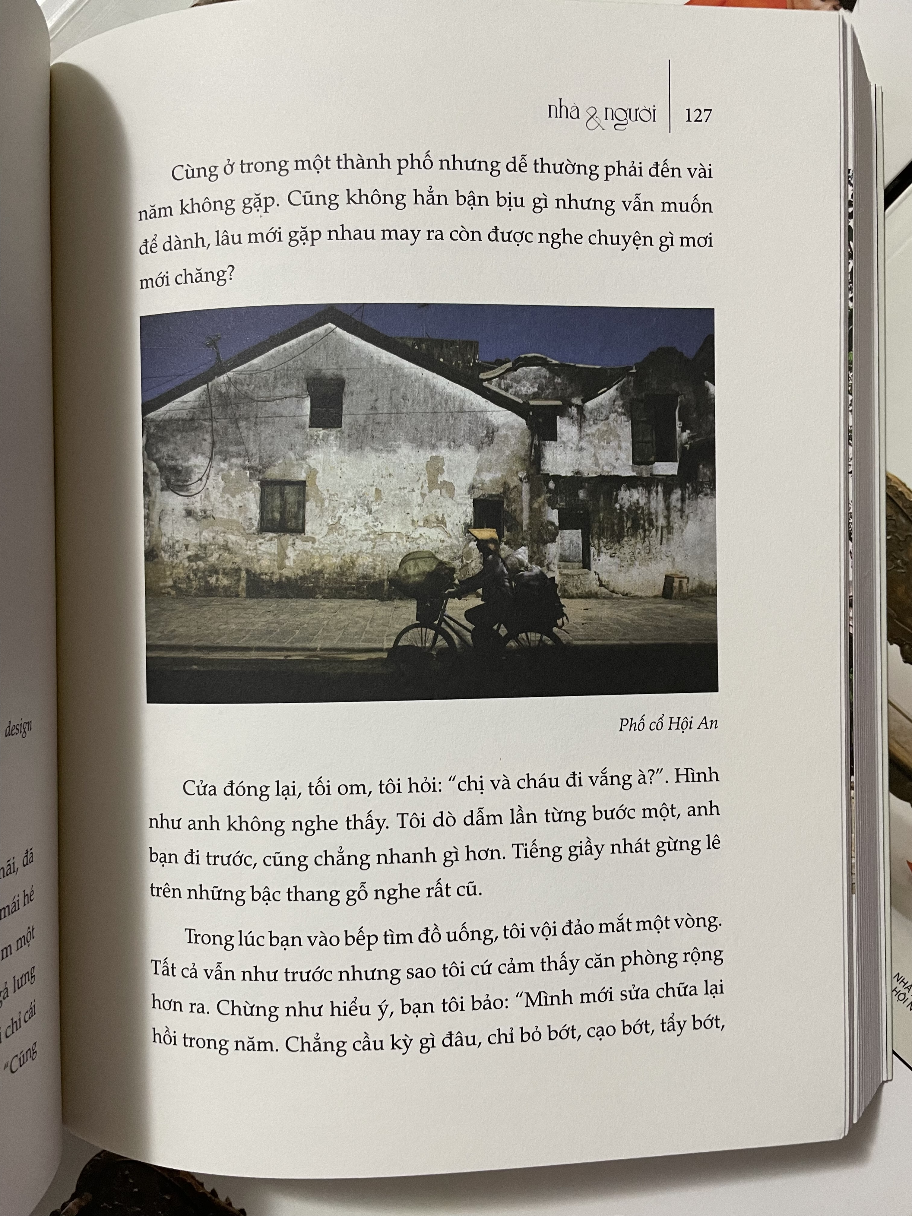 Nhà & Người (Hoạ sĩ Lê Thiết Cương)