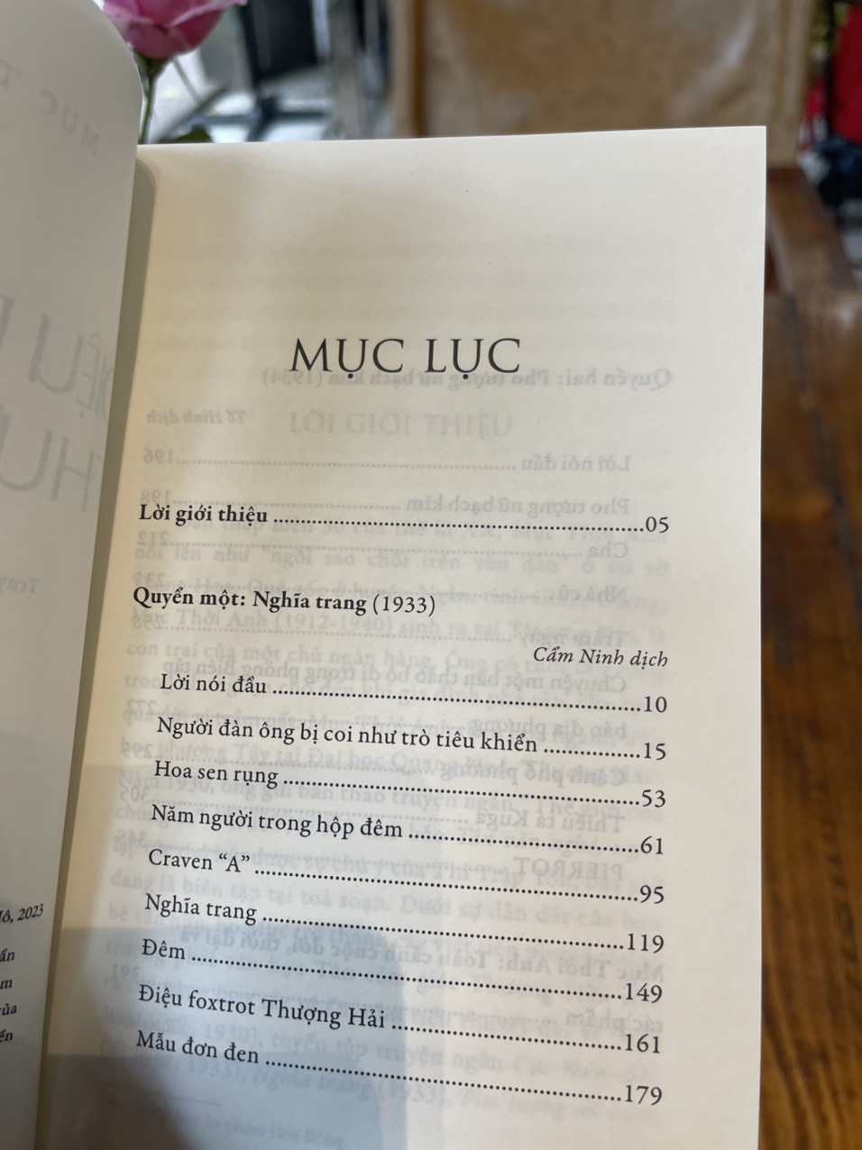 ĐIỆU FOXTROT THƯỢNG HẢI – Mục Thời Anh – Cẩm Ninh, Tố Hinh dịch – San Hô Books