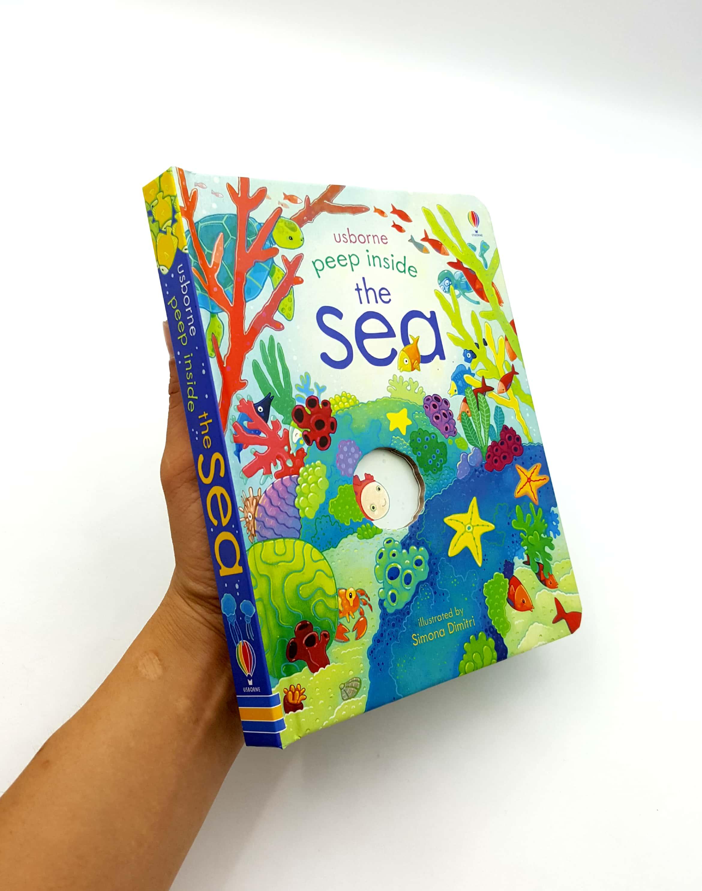 Usborne Peep Inside The Sea (Board book)